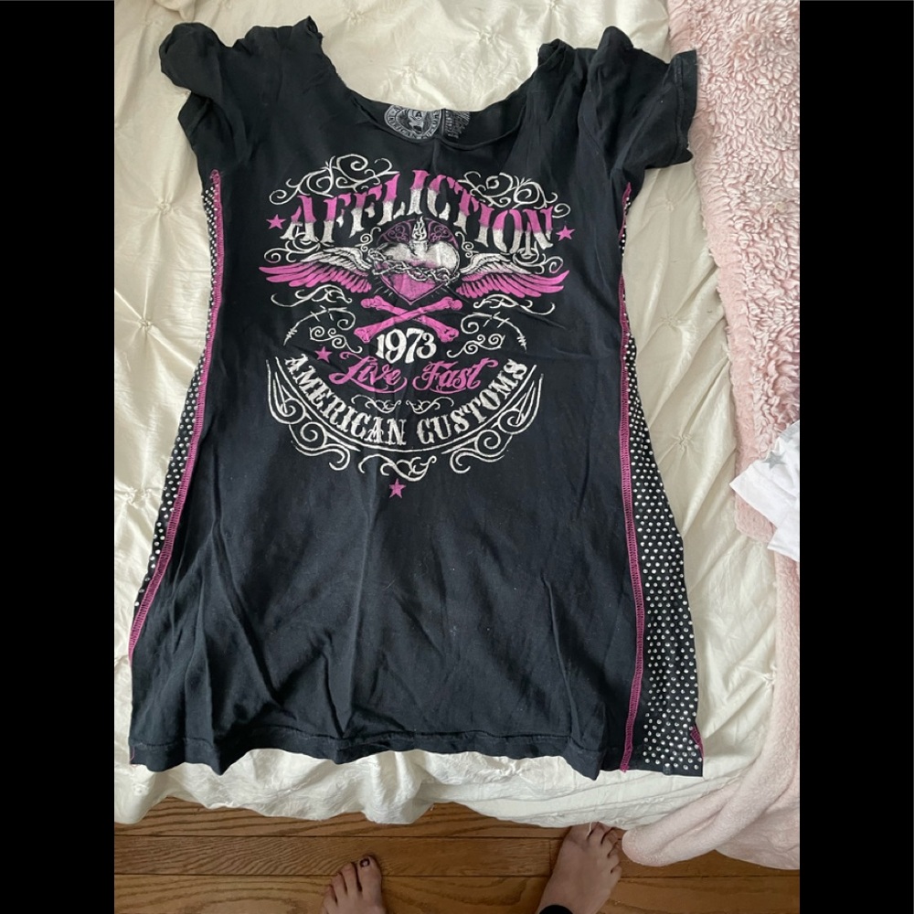 Gently used affliction graphic tee